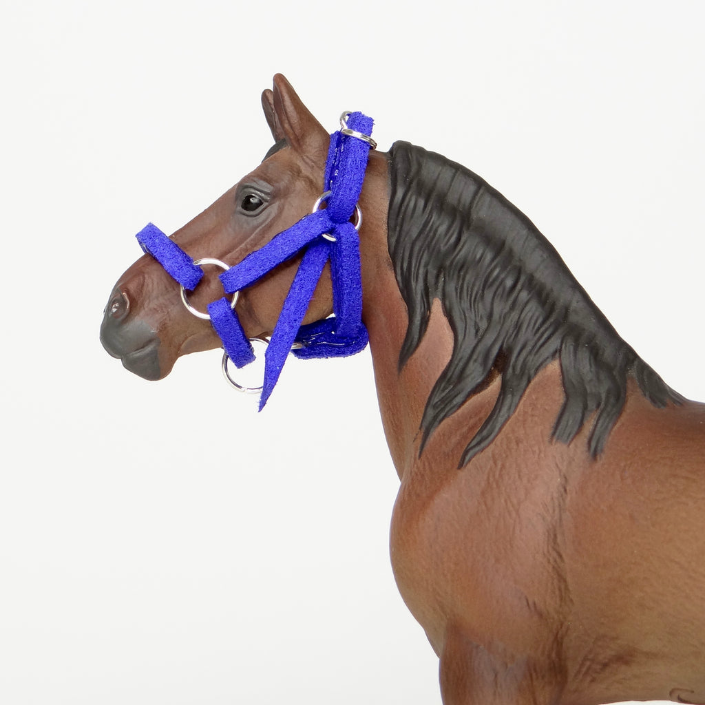 1:24 Halter