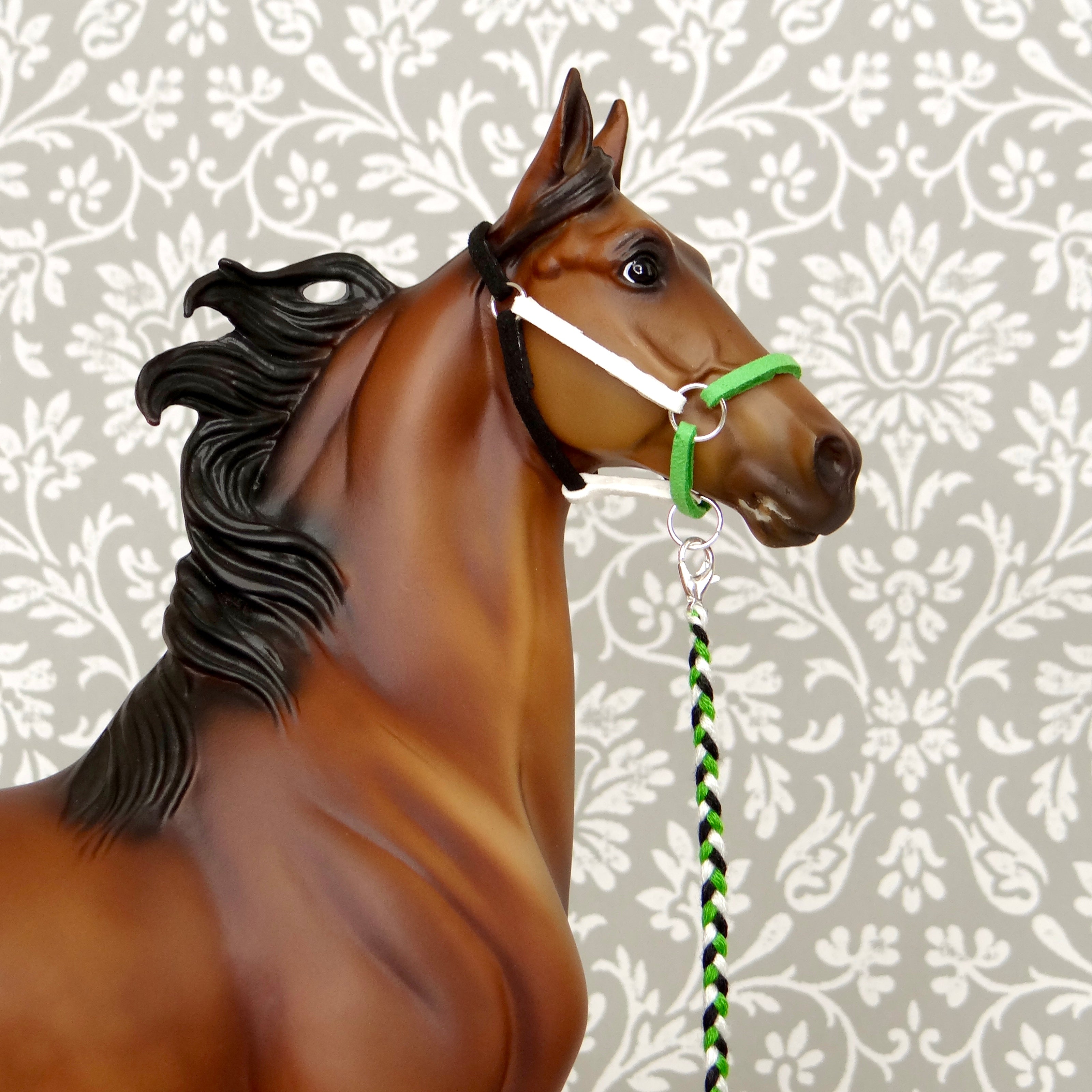 1:9 Three Colour Halter Embroidery Lead