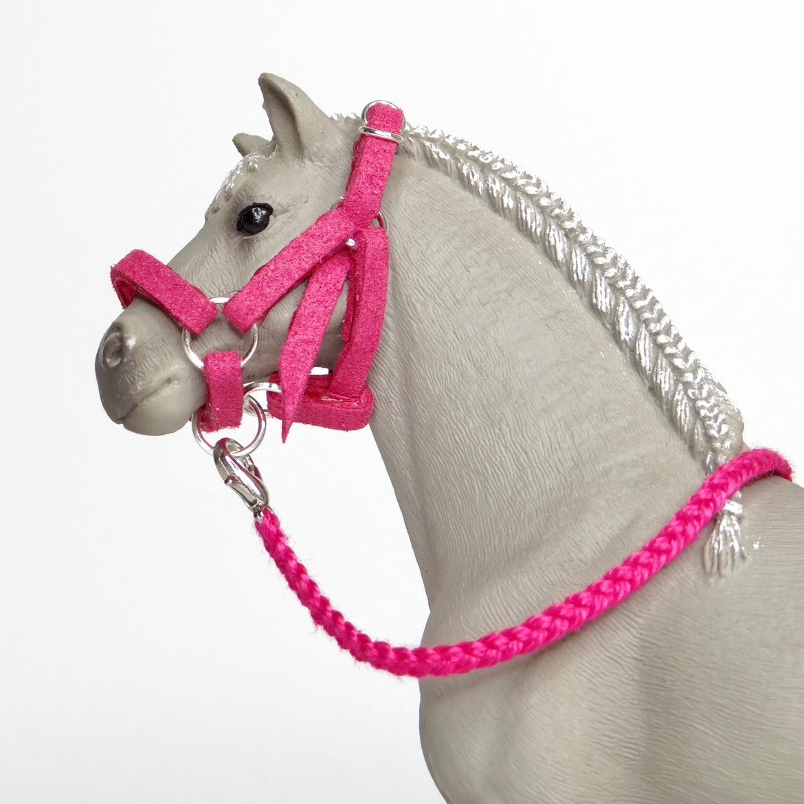 1:24 Dark Pink Halter Braided Lead