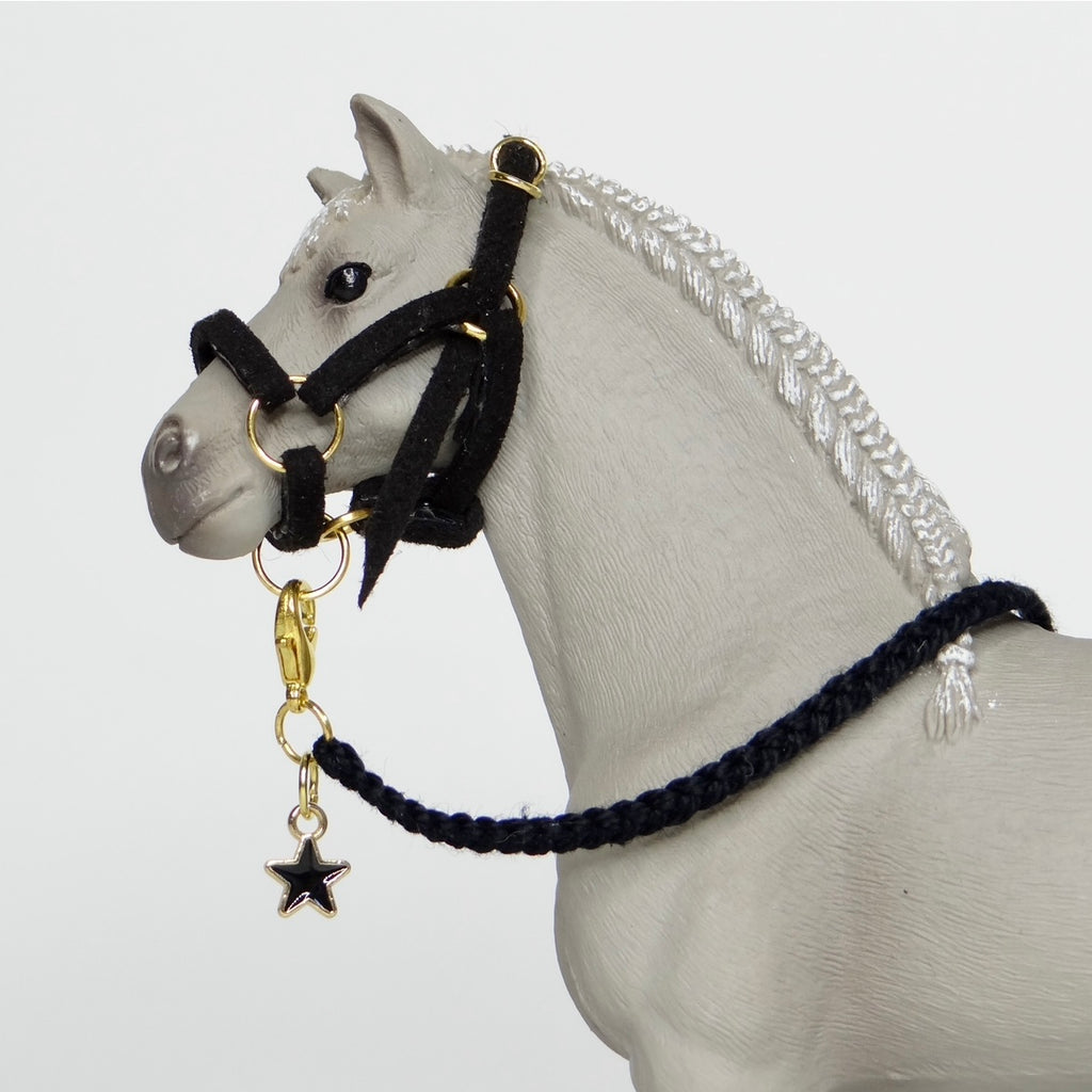 1:24 Halter with Braided Lead Star Charm