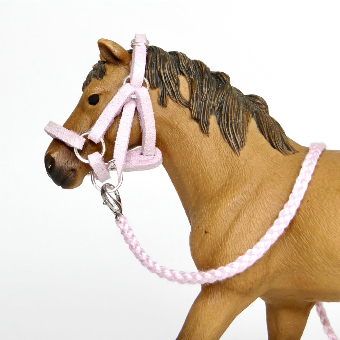 1:24 Lilac Halter Braided Lead