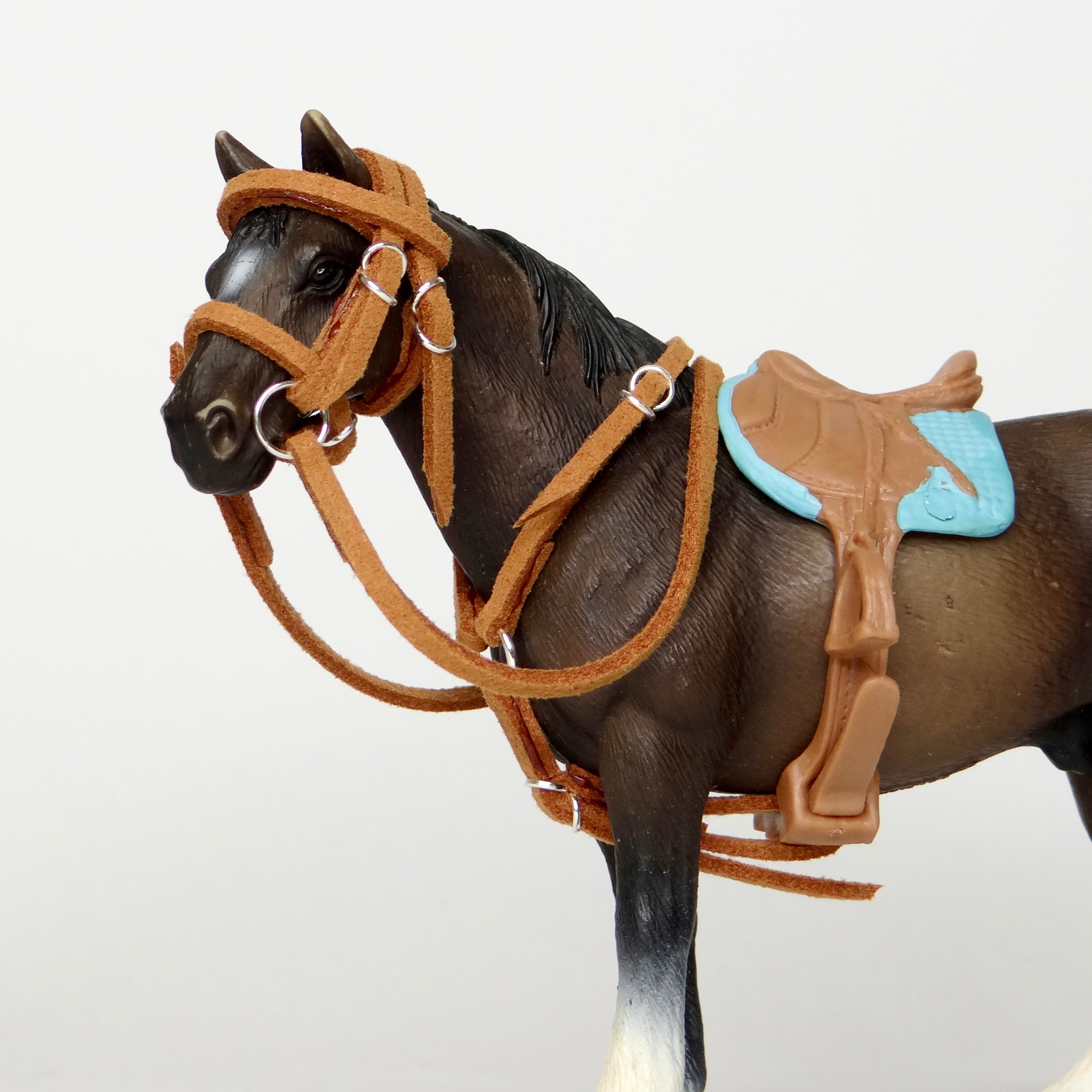 1:24 Buckle Breastplate and Bridle