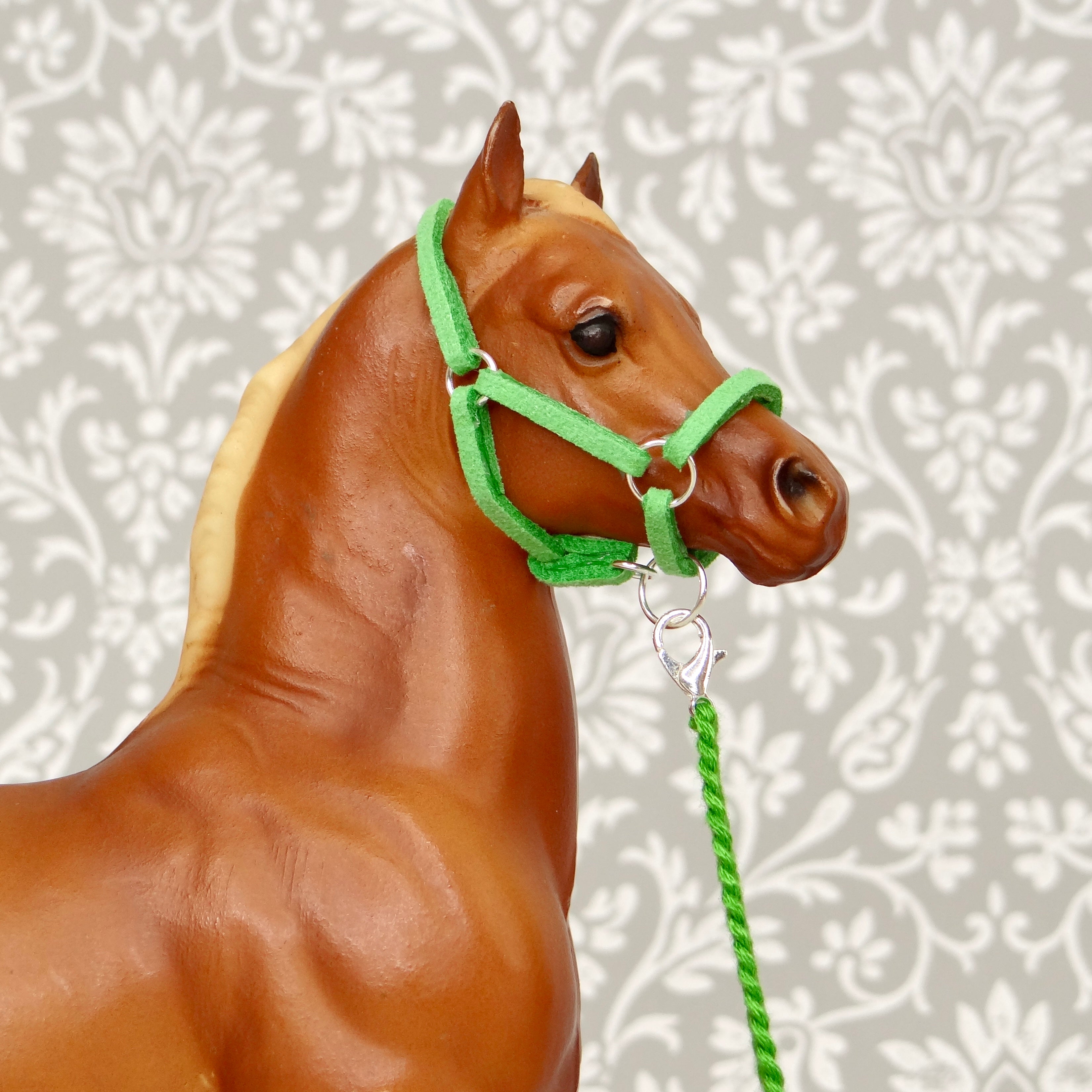1:12 Green Halter Embroidery Lead