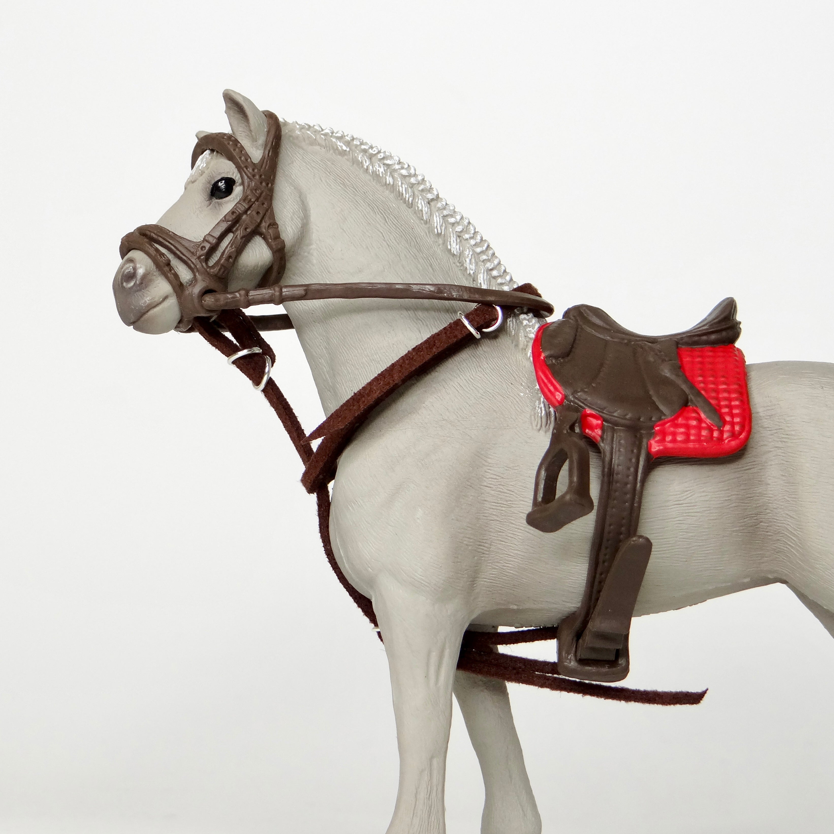 1:24 Standing Martingale