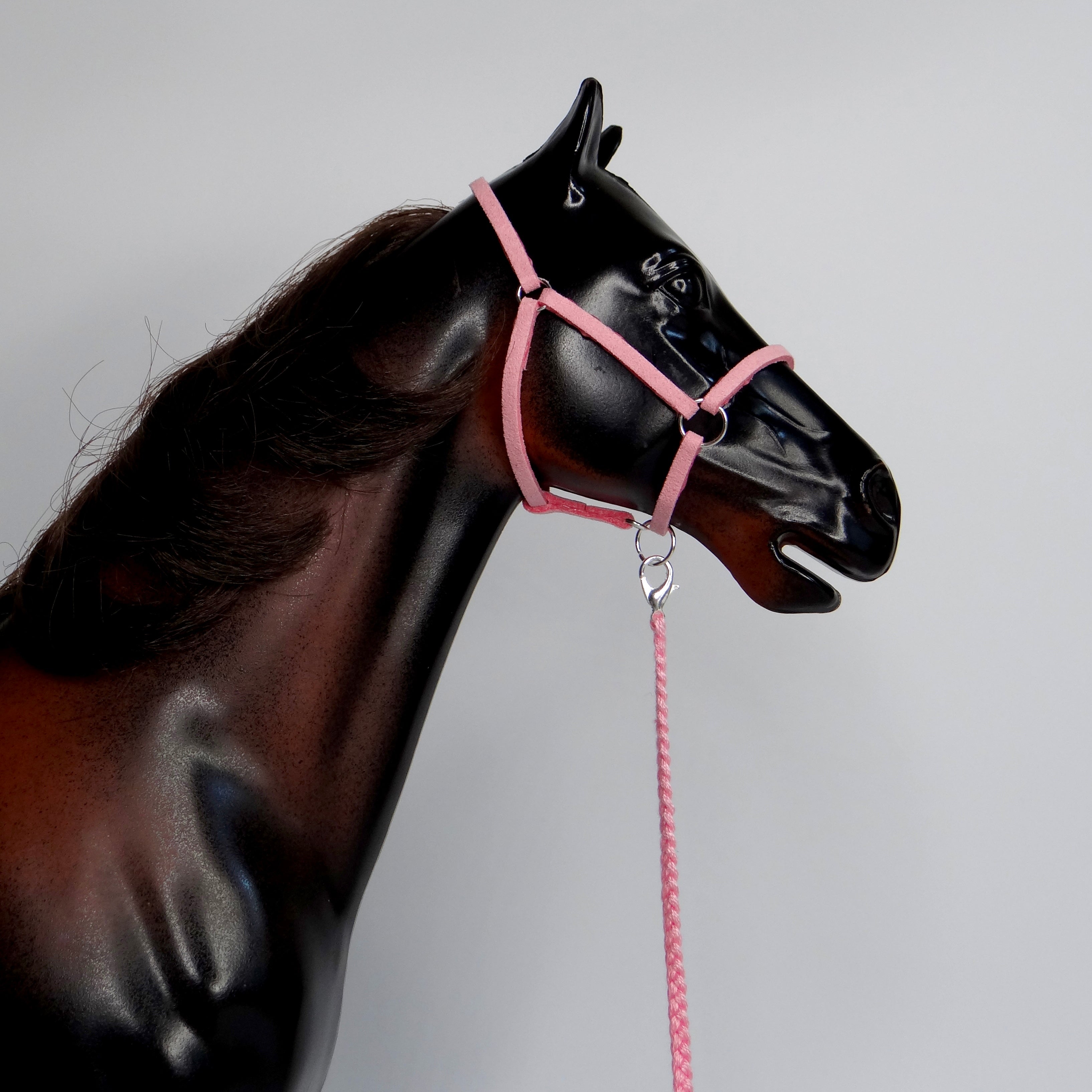 1:6 Light Pink Halter Embroidery Lead