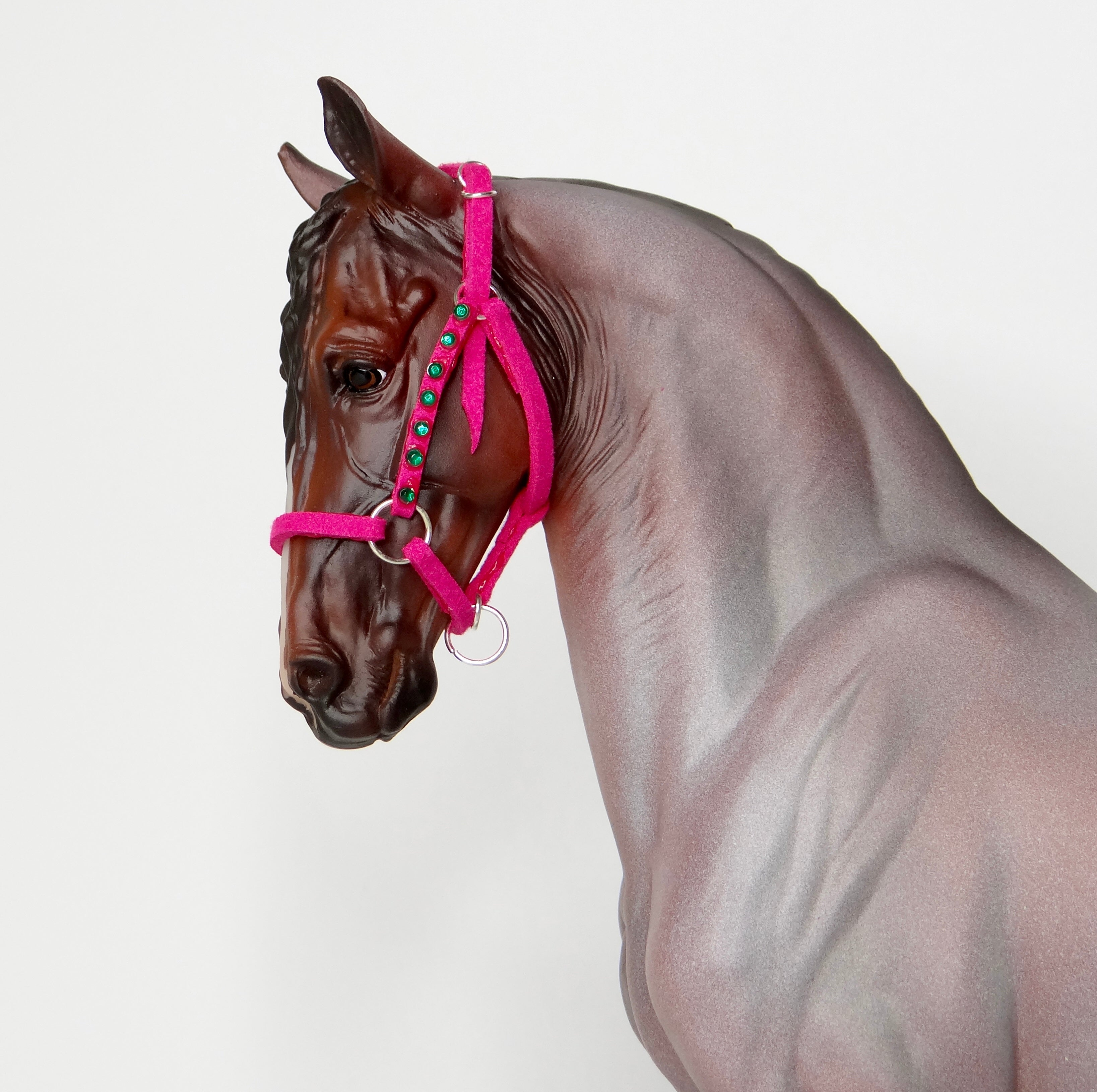 1:9 Halter + Gems