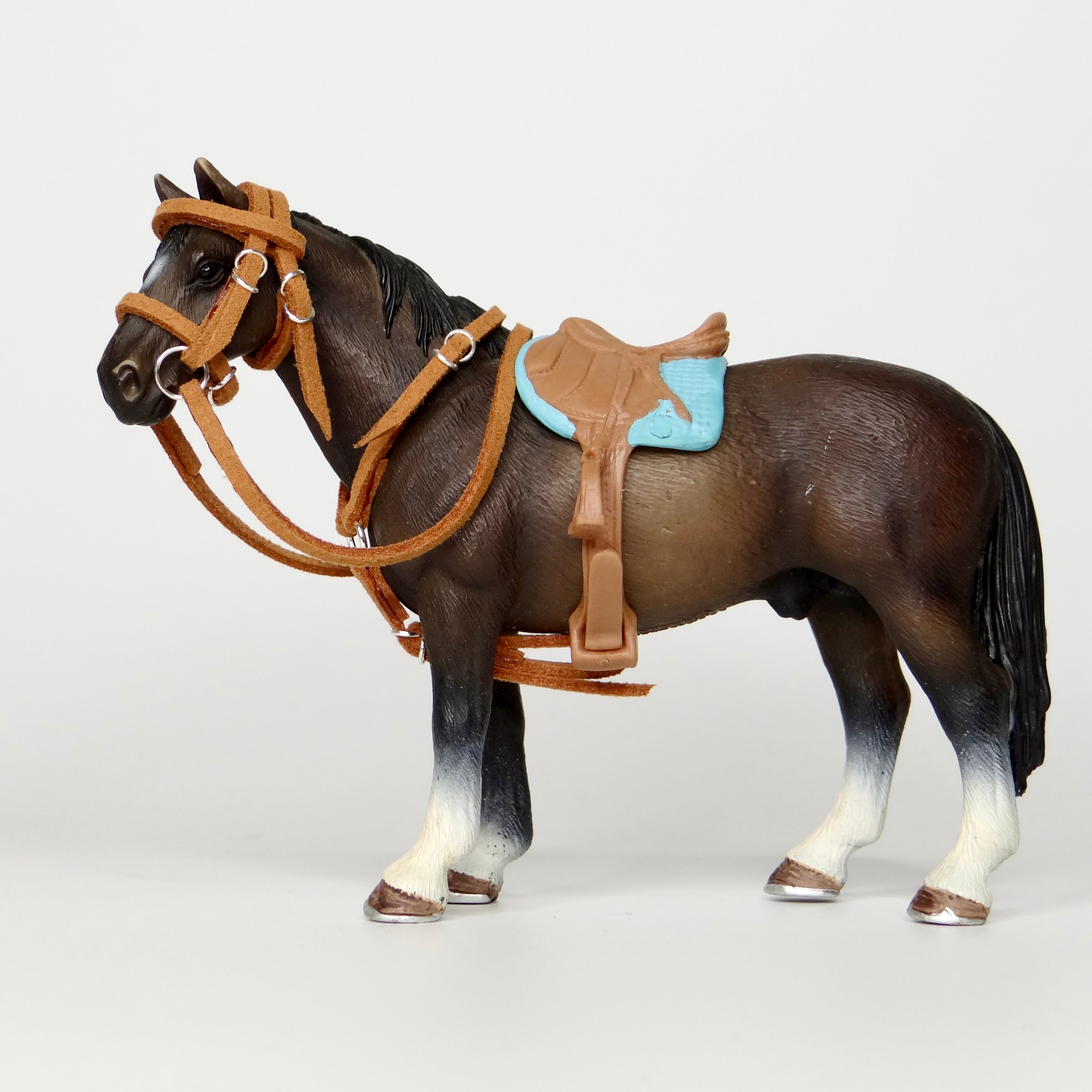 1:24 Buckle Breastplate and Bridle
