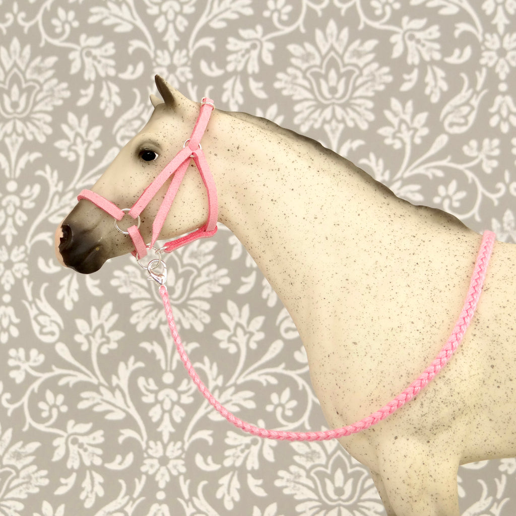 1:9 Light Pink Halter Embroidery Lead