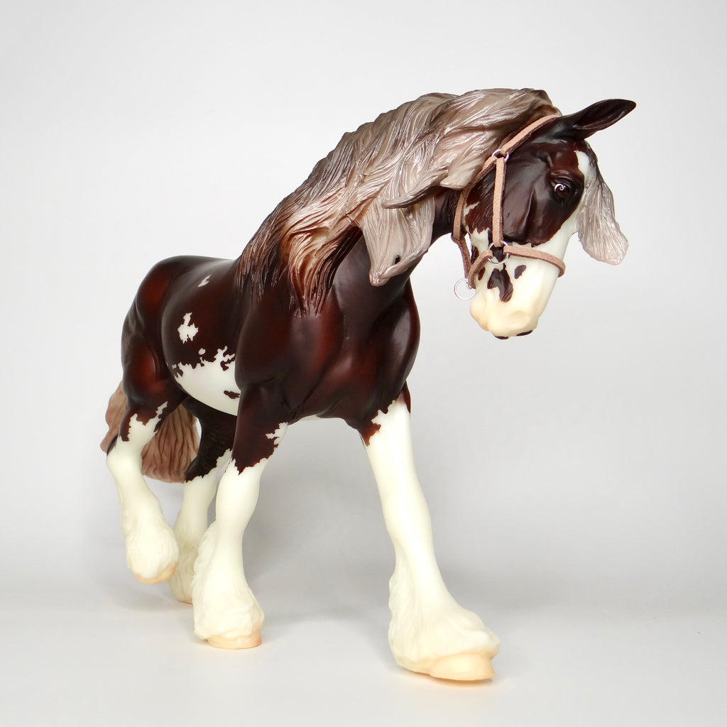 1:9 Halter