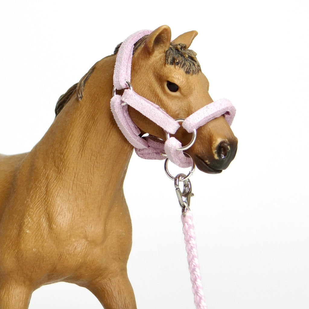 1:24 Lilac Halter Braided Lead