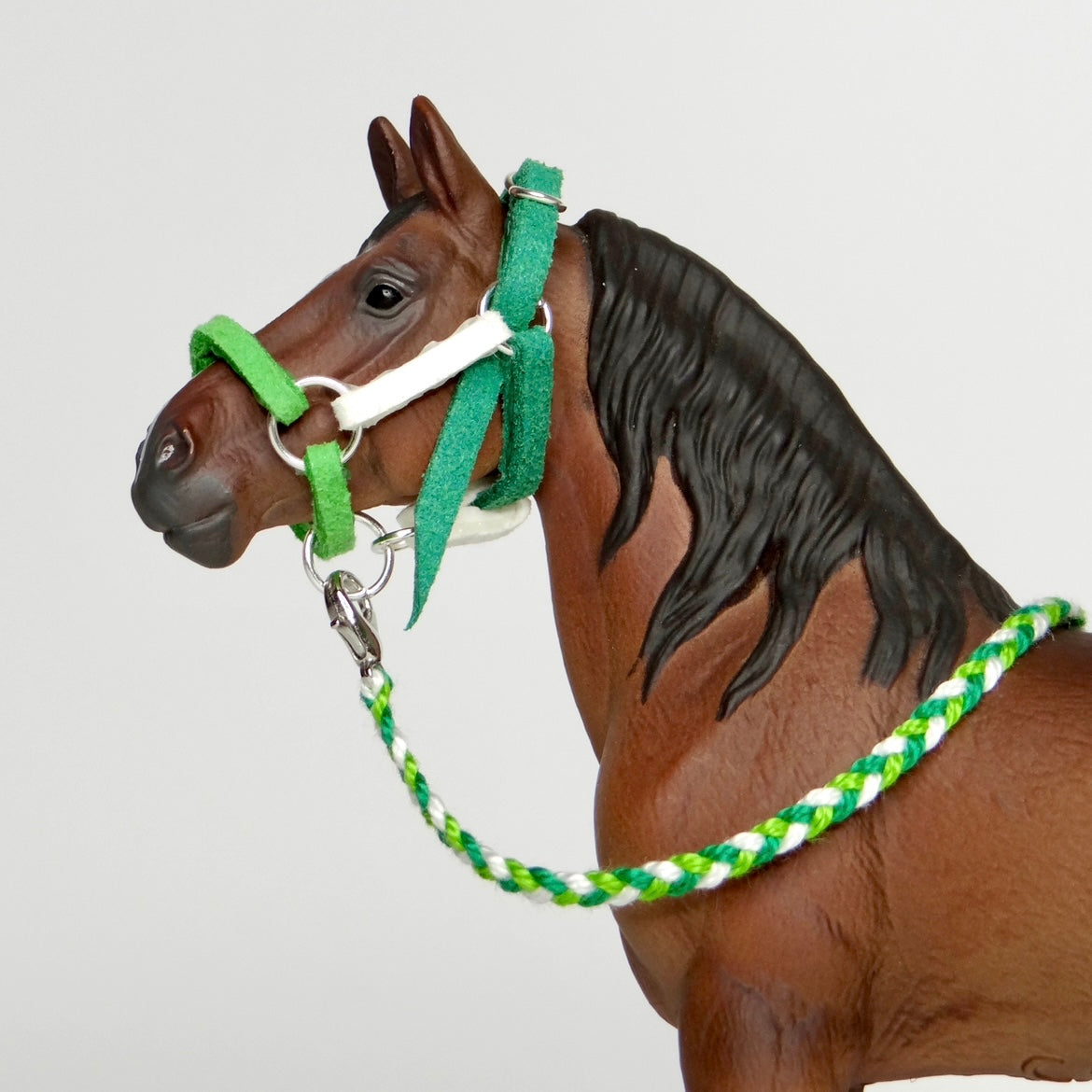 1:24 Three Colour Halter with Braided Lead