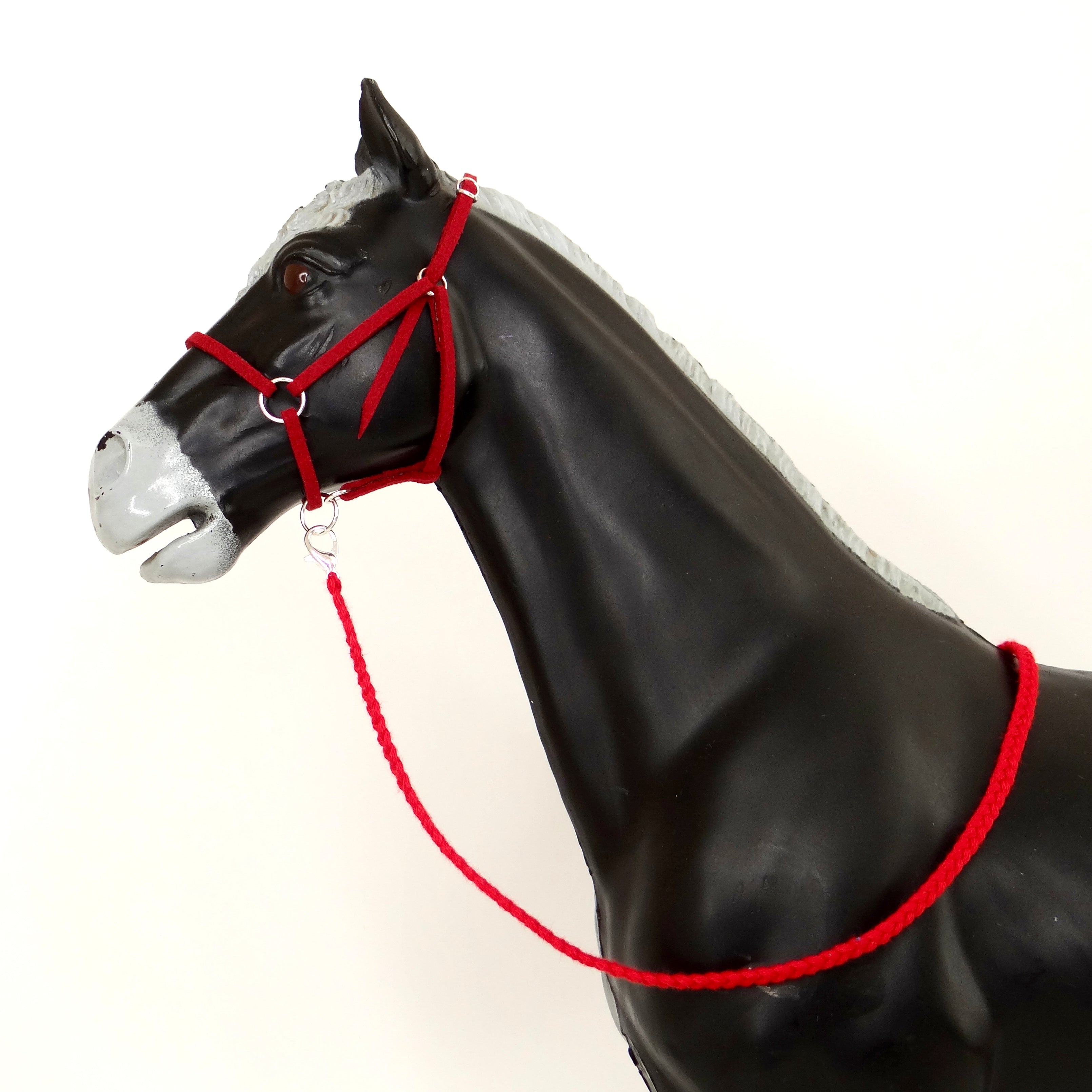 1:6 Red Halter Embroidery Lead