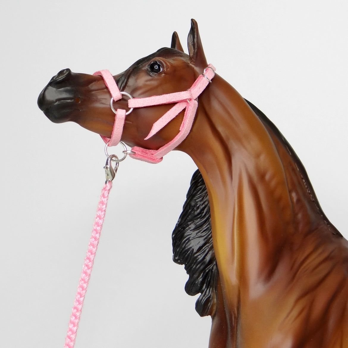 1:9 Light Pink Halter Embroidery Lead