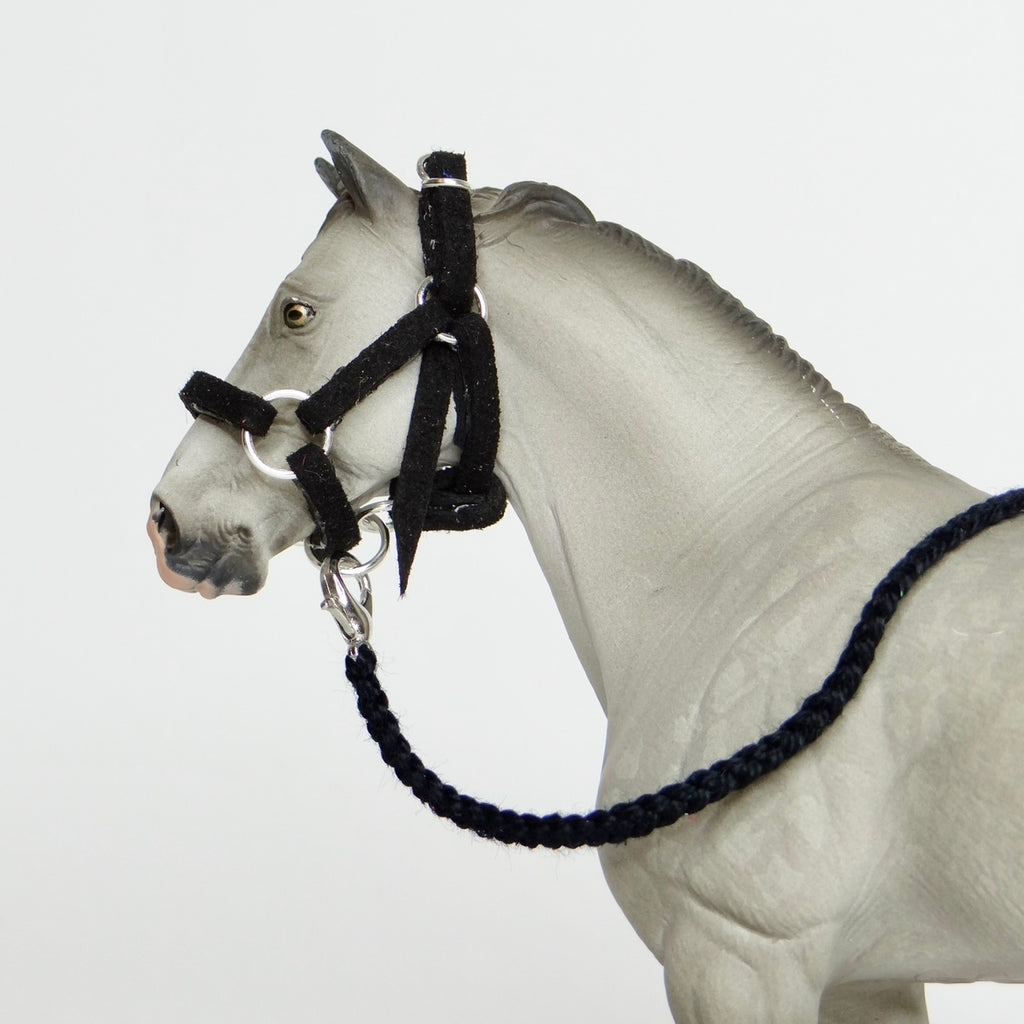 1:24 Black Halter Braided Lead