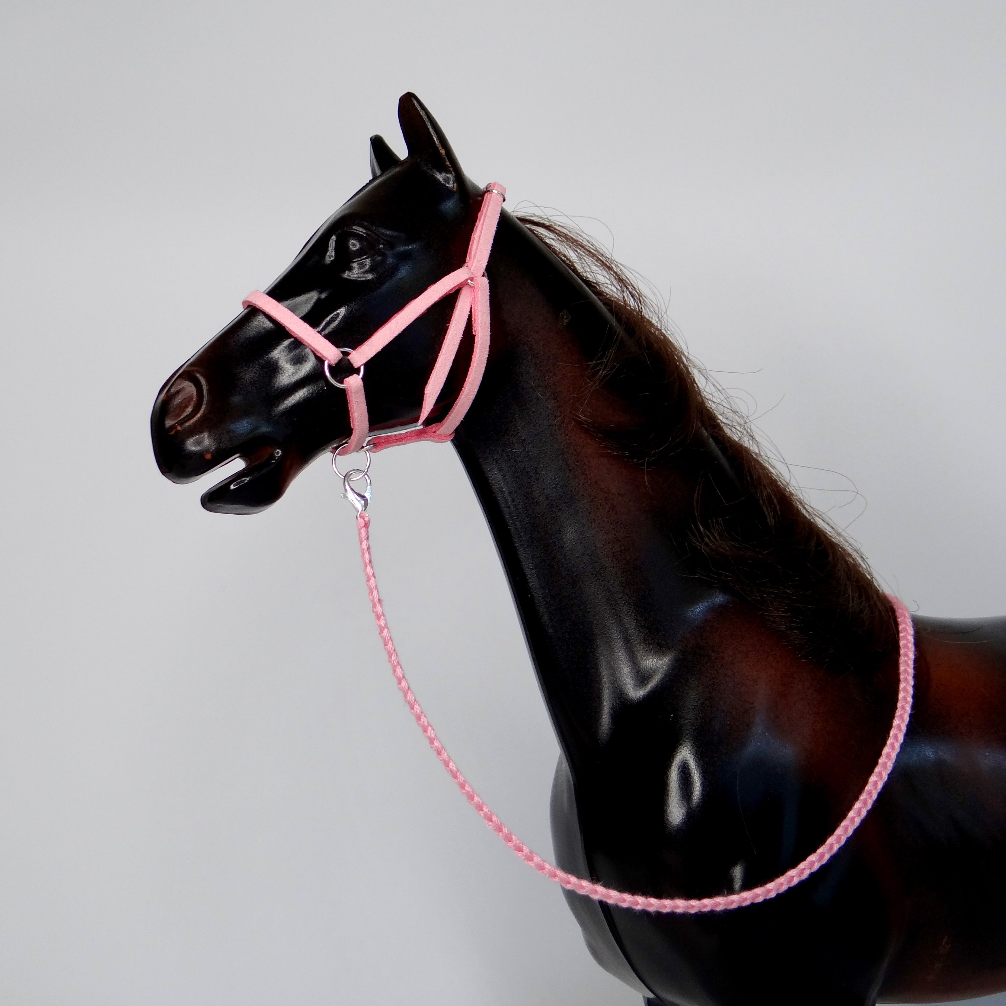 1:6 Light Pink Halter Embroidery Lead